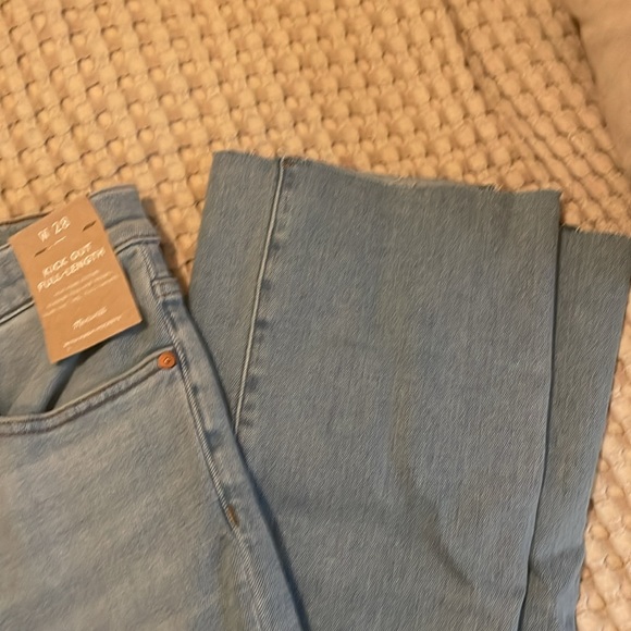 Kick Out Full-Length Jeans in Condale Wash: Raw Hem Edition, NWT - Picture 7 of 7